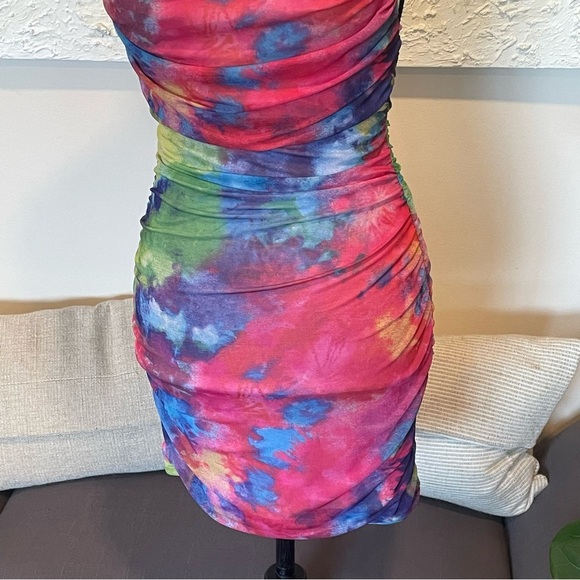 Superdown Women's Sonora Cross Back Mini Dress Colorful Open Back Sz S - Picture 4 of 9